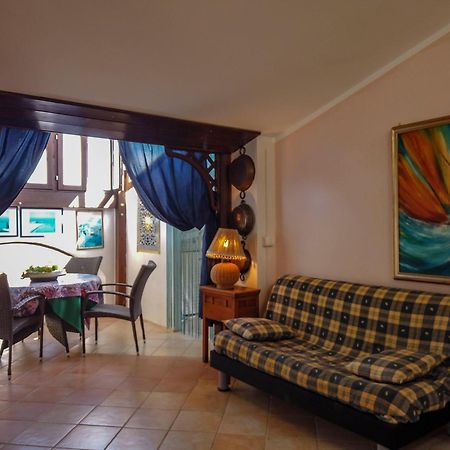 Villa Antonio Calderisi Вьесте Экстерьер фото